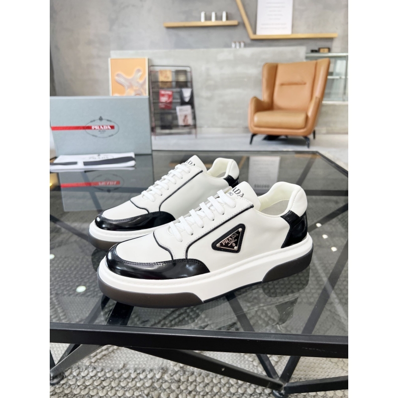 Pra*a casual shoes